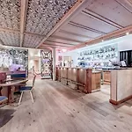Turmhotel Victoria Szálloda 4*