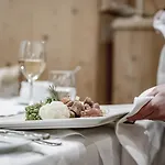 Turmhotel Victoria Νταβός