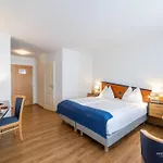 Ξενοδοχείο Turmhotel Victoria 4*