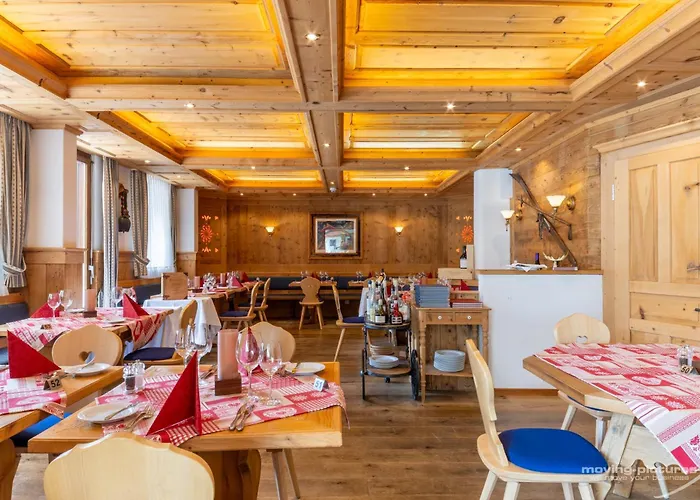 Turmhotel Victoria Hotell 4*