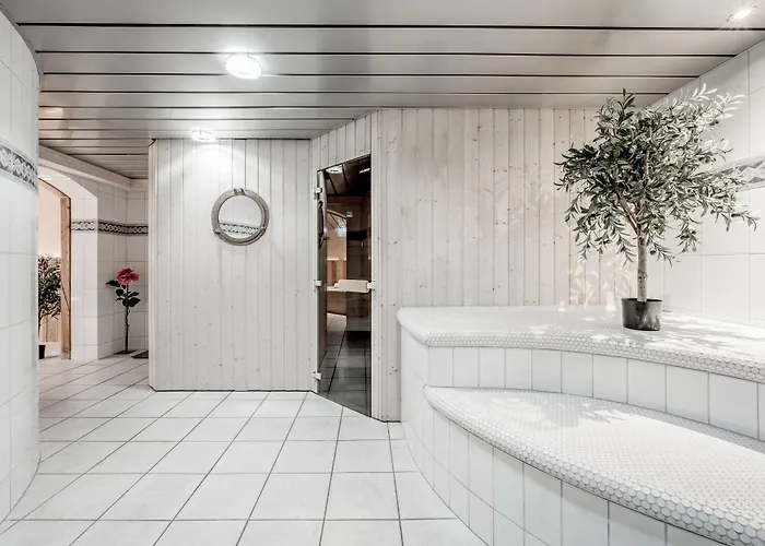 Turmhotel Victoria دافوس