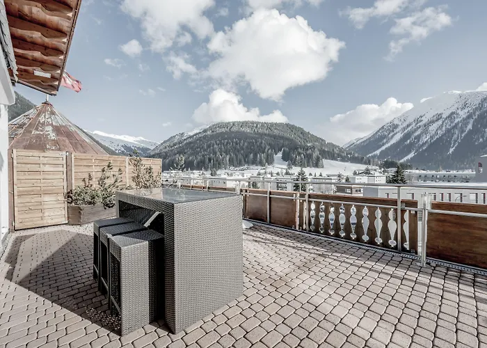 Turmhotel Victoria فندق