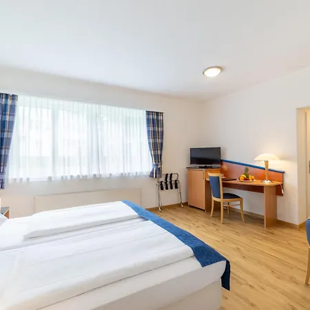 Hotel Turmhotel Victoria 4*